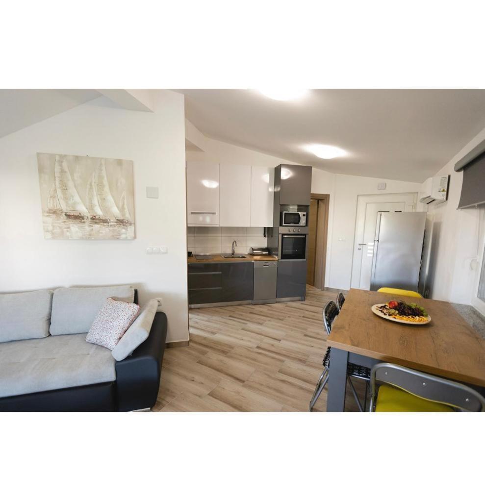 Apartmani Jedro Шіло Екстер'єр фото